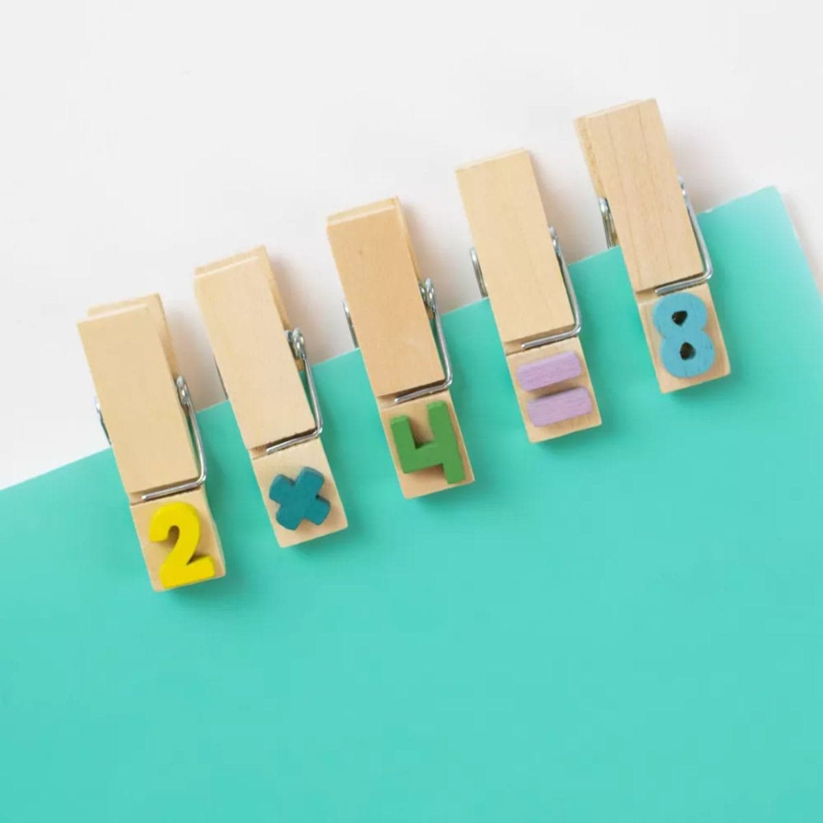 Wooden clips numbers thumbnail 3