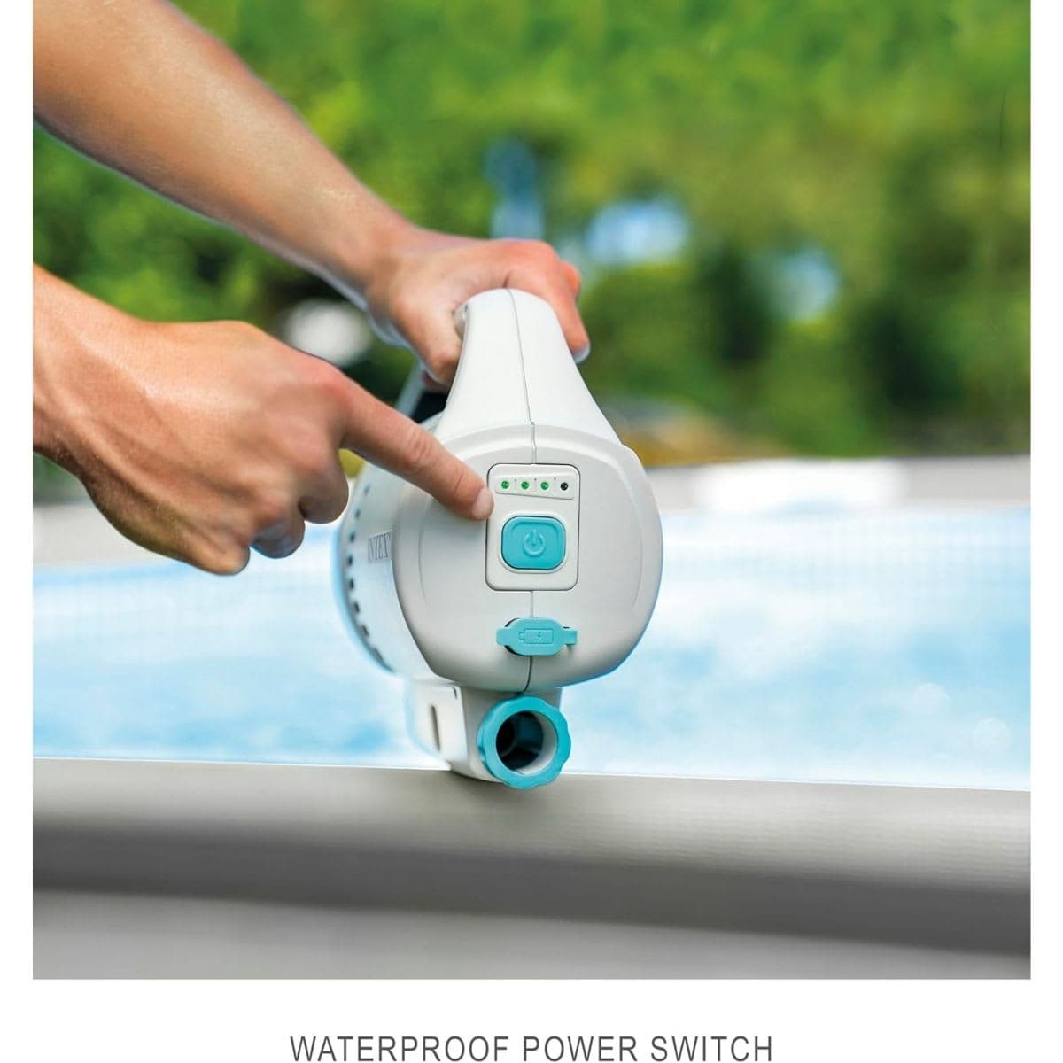 Rechargeable Pool Vacuum thumbnail 3