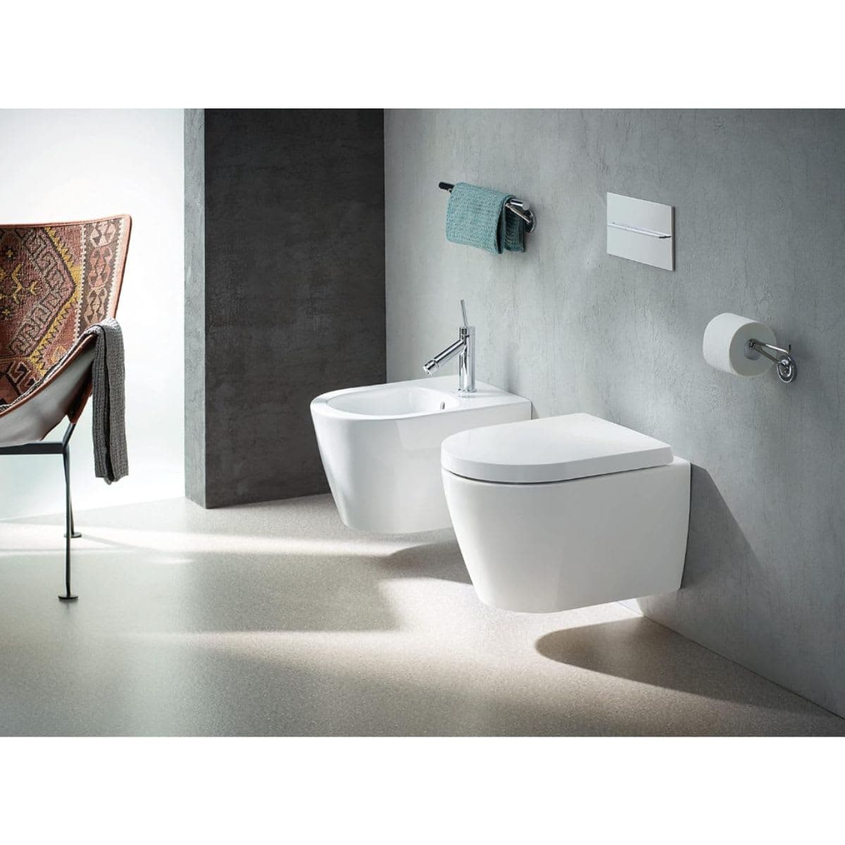 Front Toilet Seat - Duravit White Soft Close thumbnail 2
