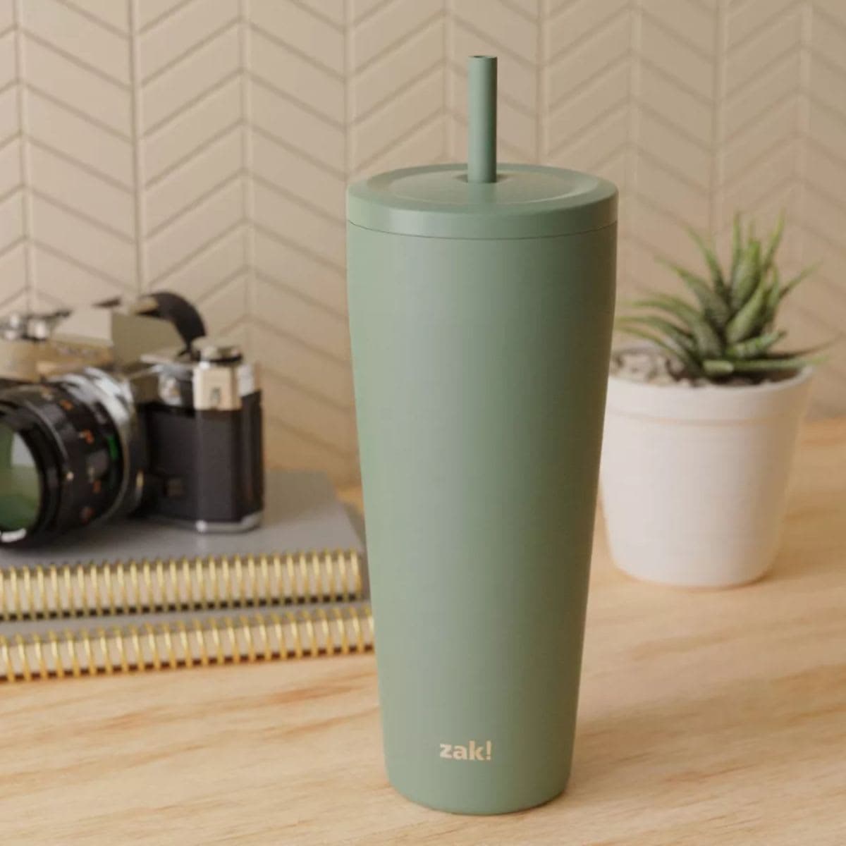 Zak Designs 30 fl oz Stainless Steel Straw Tumbler thumbnail 4
