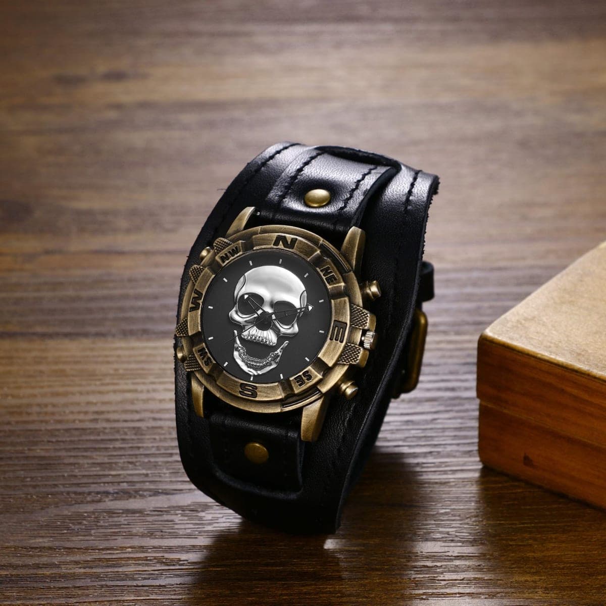 Avaner Vintage Punk Leather Watches: Retro Bronze Skull Wide Band Quartz Cuff Watches for Men thumbnail 2