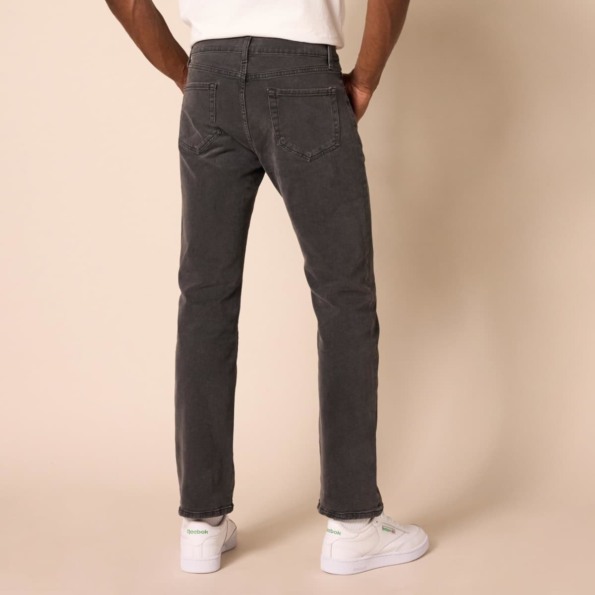 Amazon Essentials Men's Straight-Fit Stretch Jean, Washed Black, 40W x 30L thumbnail 2