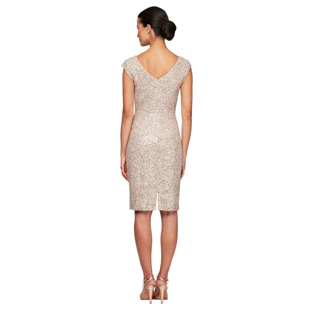 Alex Evenings Women's Knee Length V Neck Cocktail, Mother of The Bride Dress (Petite & Regular Sizes), Champagne Ivory, 4 Petite thumbnail 2