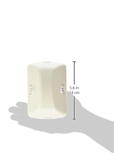 Safety 1st Outlet Cover with Cord Shortener thumbnail 2