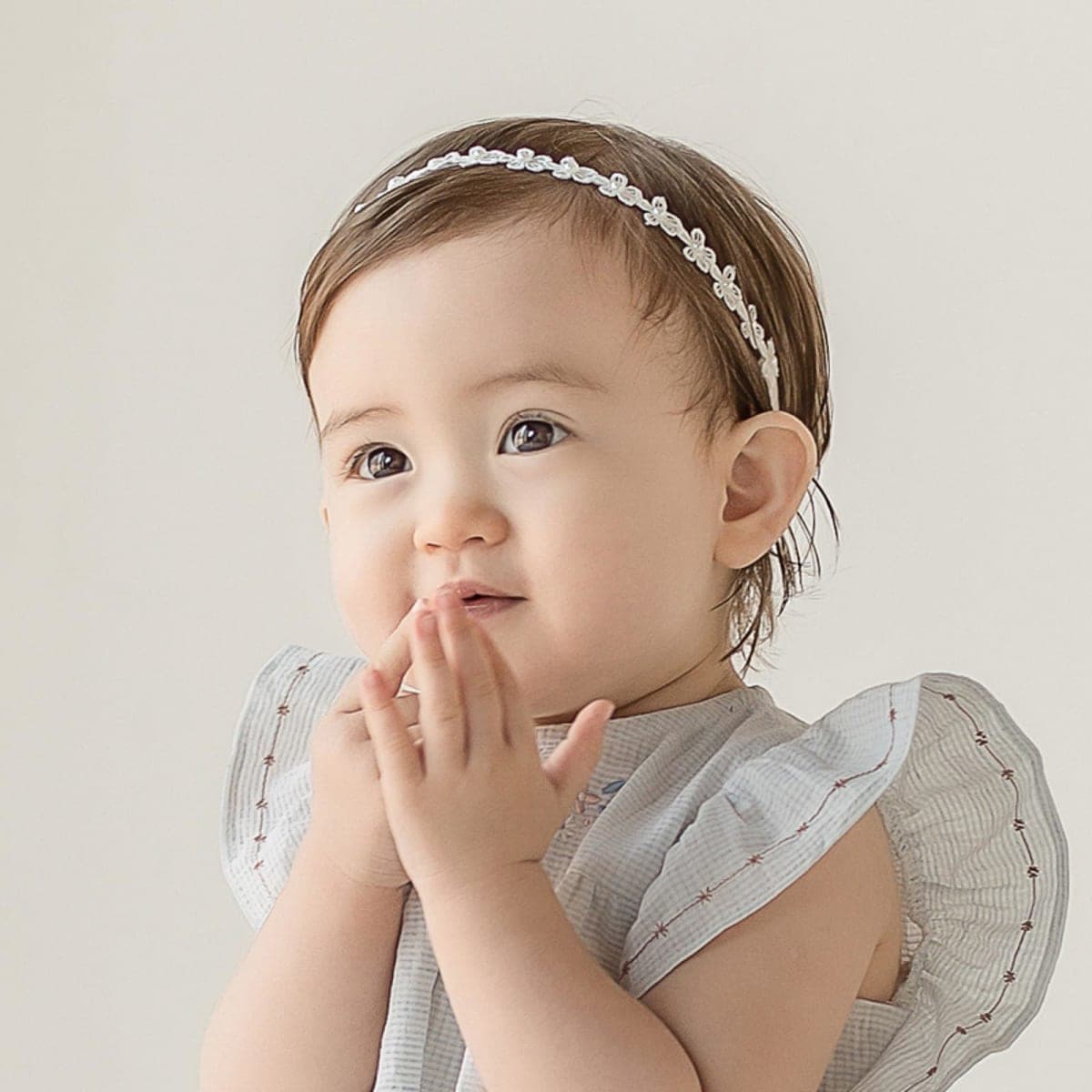ICKEYOU Baby Girls Flower Crown Headband Lace Handmade Floral Headbands Soft Elastic Band Daisy Hairband Newborn Infant Toddler Kids for Christening Baptism Birthday Party (Pink, Daisy) thumbnail 3