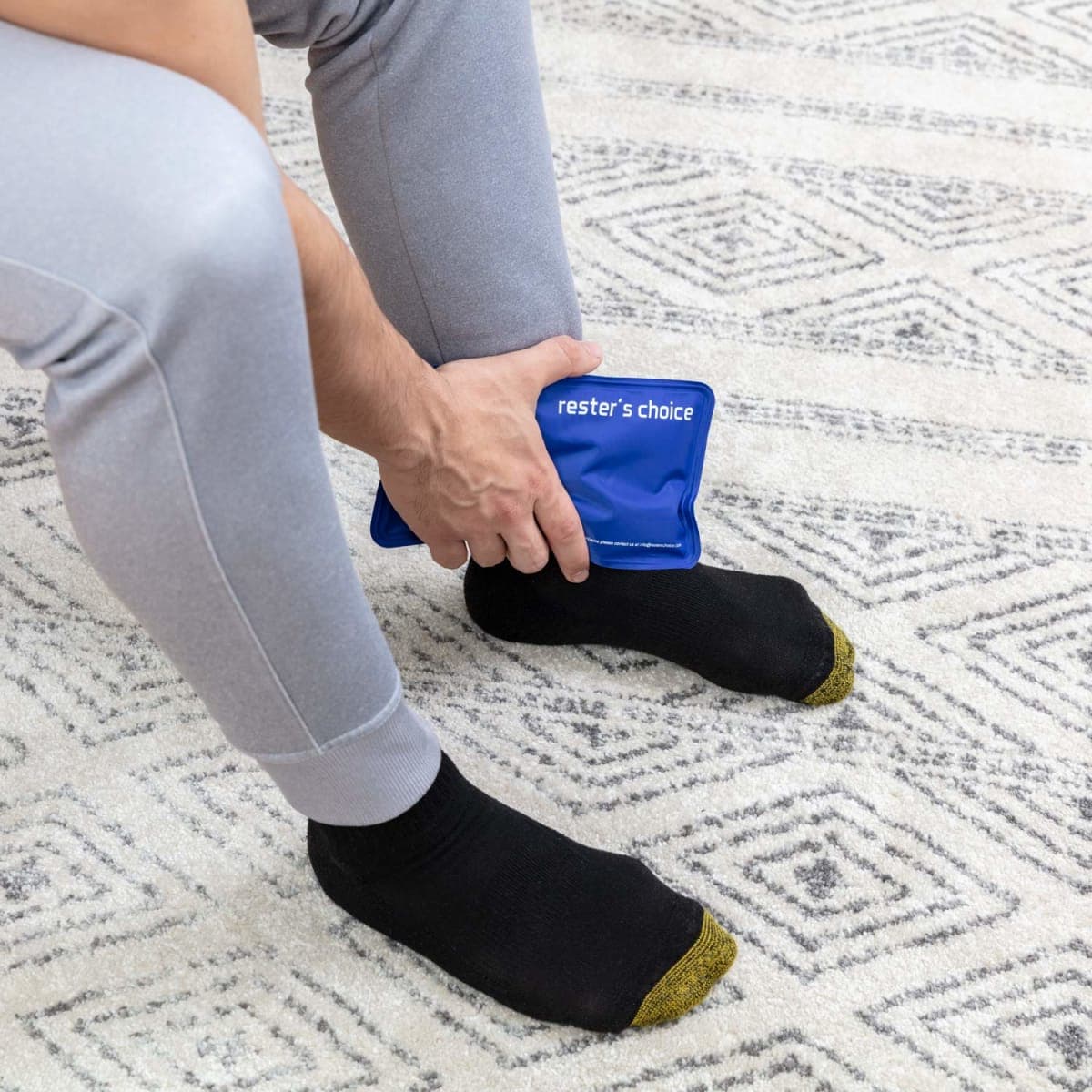 Rester's Choice Ice Pack for Injuries Reusable - (Standard Large: 11x14.5") for Hip, Shoulder, Knee, Back - Hot & Cold Compress for Swelling, Bruises, Surgery - Heat & Cold Therapy thumbnail 4