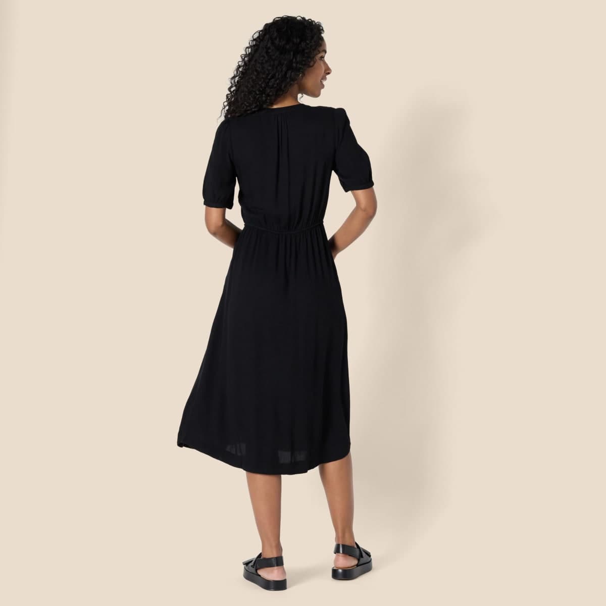 Amazon Essentials Women's Relaxed Fit Half-Sleeve Waisted Midi A-Line Dress, Black, Medium thumbnail 2