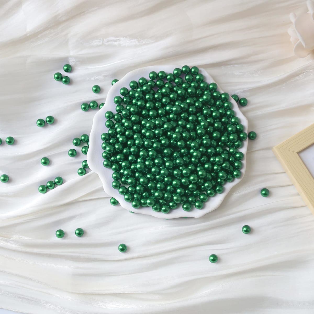 Cusmation 600Pcs Green Vase Filler No Hole Pearl Beads, 10mm Art Faux Pearls for Crafting, Vase Filler for Centerpieces Wedding Party Decoration, Home Table Decor, DIY Crafts thumbnail 5