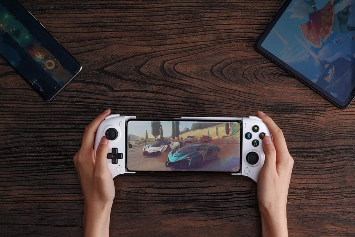 8Bitdo Ultimate Mobile Gaming Controller for Android devices, Bluetooth Mobile Game Controller with Hall Effect Joysticks and Hall Triggers (Black) thumbnail 3