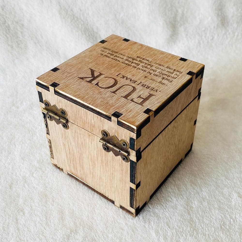 Momapopup - New / Open Box | Collectible Toys thumbnail 4