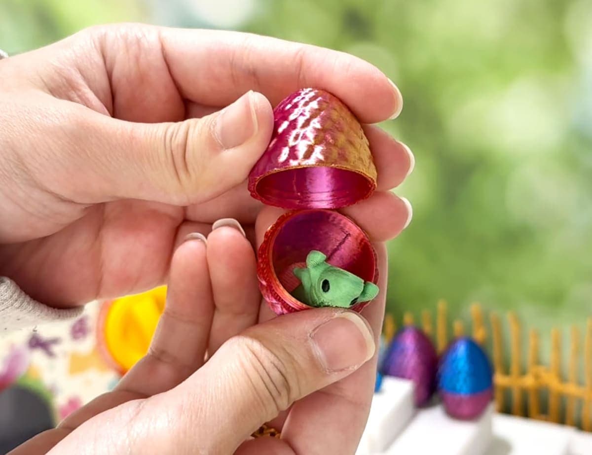 Mini Easter Eggs Vending Machine,24 pcs Prefilled 3D Printed Easter Eggs with Articulated Animals,Easter Basket Stuffers for Kids thumbnail 5