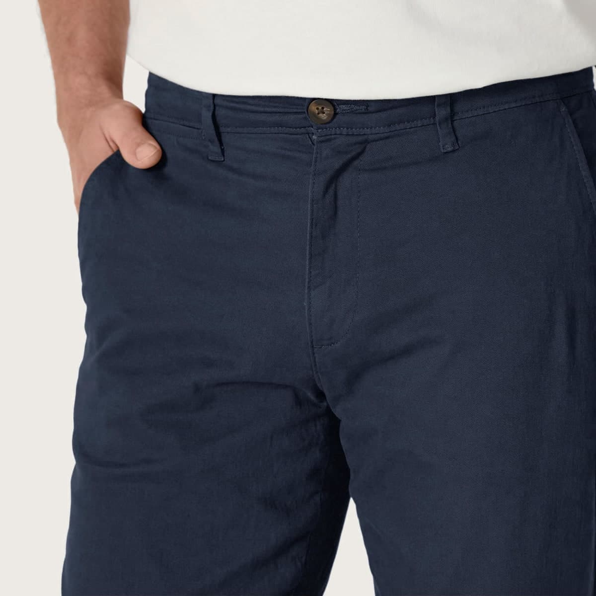 Amazon Essentials Men's Athletic-Fit Broken-in Chino Pant, Navy, 36W x 32L thumbnail 4
