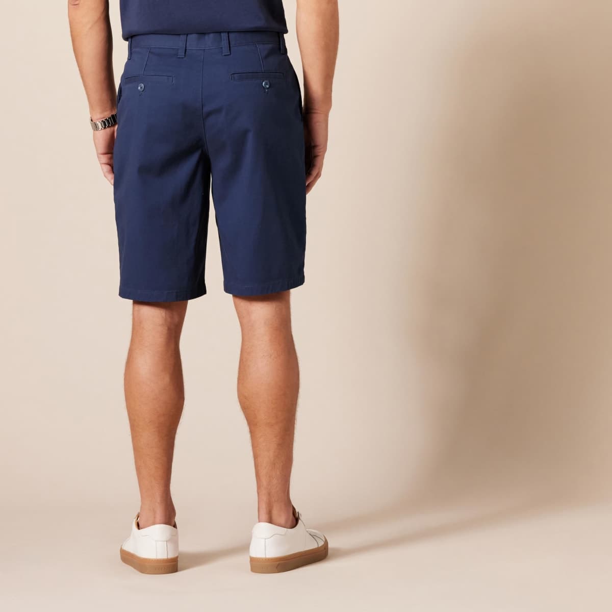 Amazon Essentials Men's Slim-Fit 11 Flat-Front Comfort Stretch Chino Shorts, Navy, 42 thumbnail 2