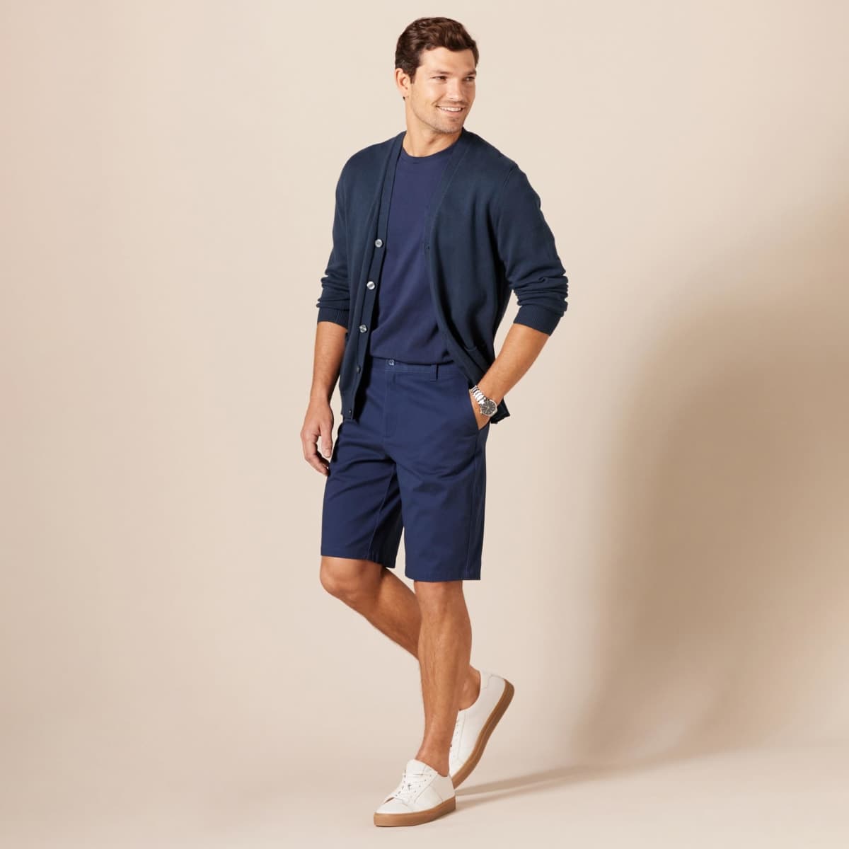 Amazon Essentials Men's Slim-Fit 11 Flat-Front Comfort Stretch Chino Shorts, Navy, 42 thumbnail 3