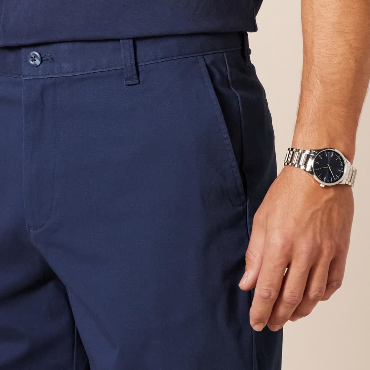 Amazon Essentials Men's Slim-Fit 11 Flat-Front Comfort Stretch Chino Shorts, Navy, 42 thumbnail 4