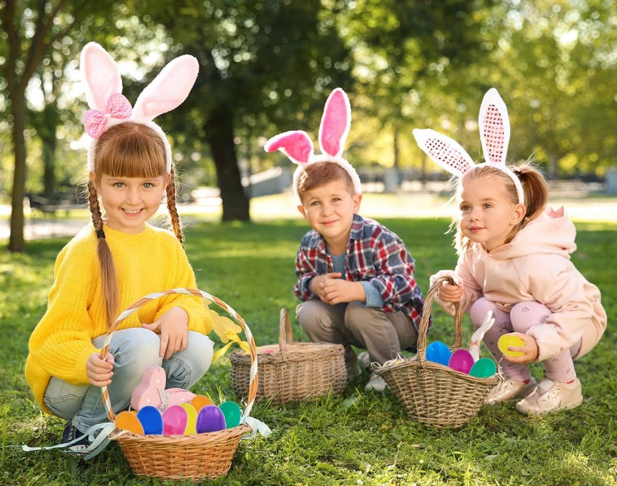 The Dreidel Company Fillable Easter Eggs with Hinge Bulk Colorful Bright Plastic Easter Eggs, Perfect for Easter Egg Hunt, Suprise Egg, Easter Hunt, 2.25" Assorted Colors (50-Pack) thumbnail 5