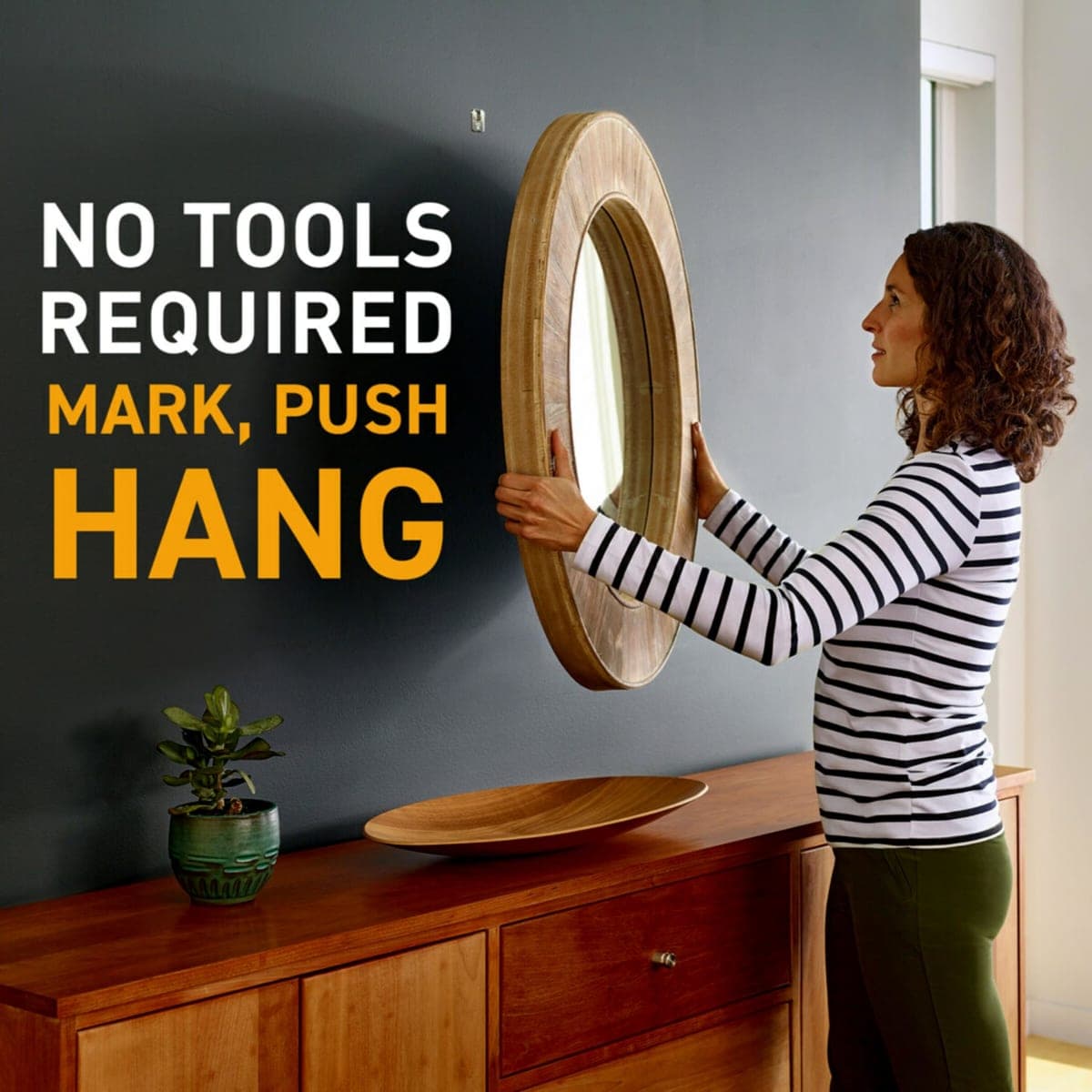 3m Claw 4 Drywall Picture Hangers with Spot Markers, 45 Lb., Hang Frames with No Tools, Holds Up To 45 Lbs thumbnail 5