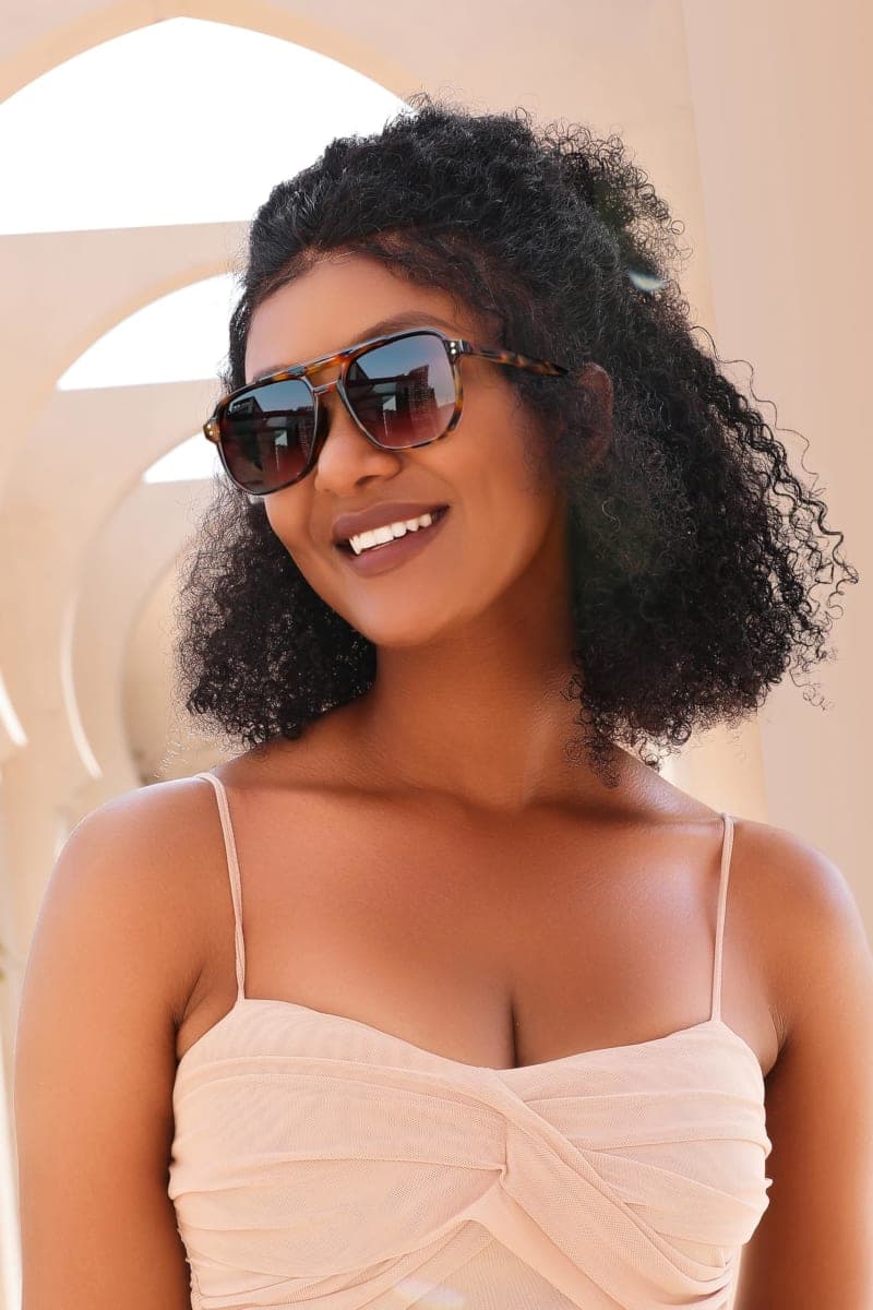 FEISEDY Retro Square Aviator Sunglasses Women Men 70s Vintage Trendy Plastic Frame Sun Glasses B2835 thumbnail 2