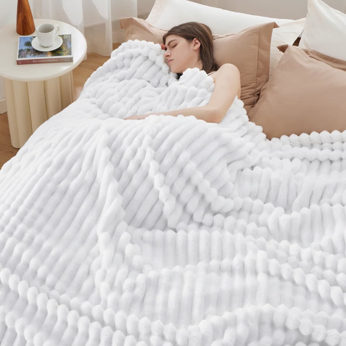 Bedsure Bedroom Decor King Size Blanket for Bed Pure White Bedding Gifts for Women Men, Soft Fluffy Fleece Cozy Fuzzy Plush Warm Big King Blanket, Spring White Gifts for Her Him, 108x90 thumbnail 4