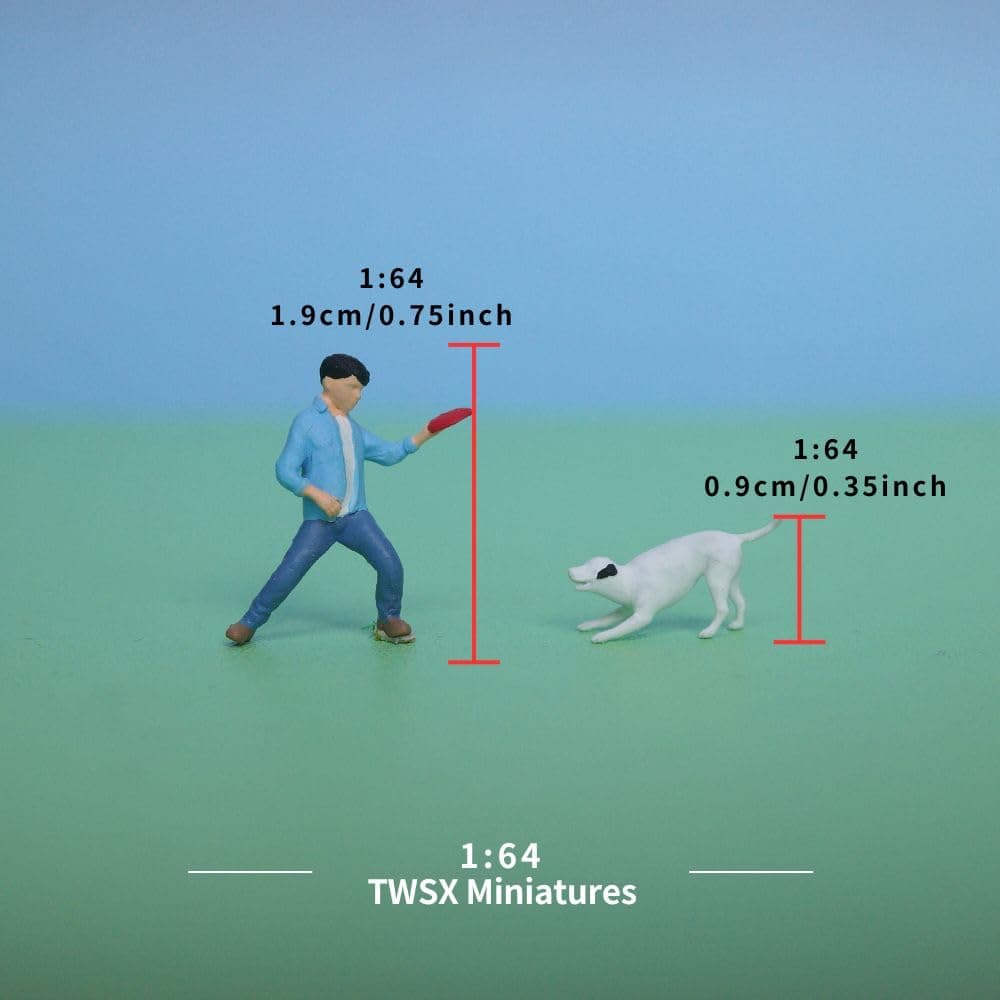 TWSX Miniatures Playing Frisbee with Your Dog 2pcs, 1:64 Scale, Playing Games,Miniature People, Miniature Models, Suitable for DIY Landscapes, Creative Scenes, Matching and Macro Photography thumbnail 2