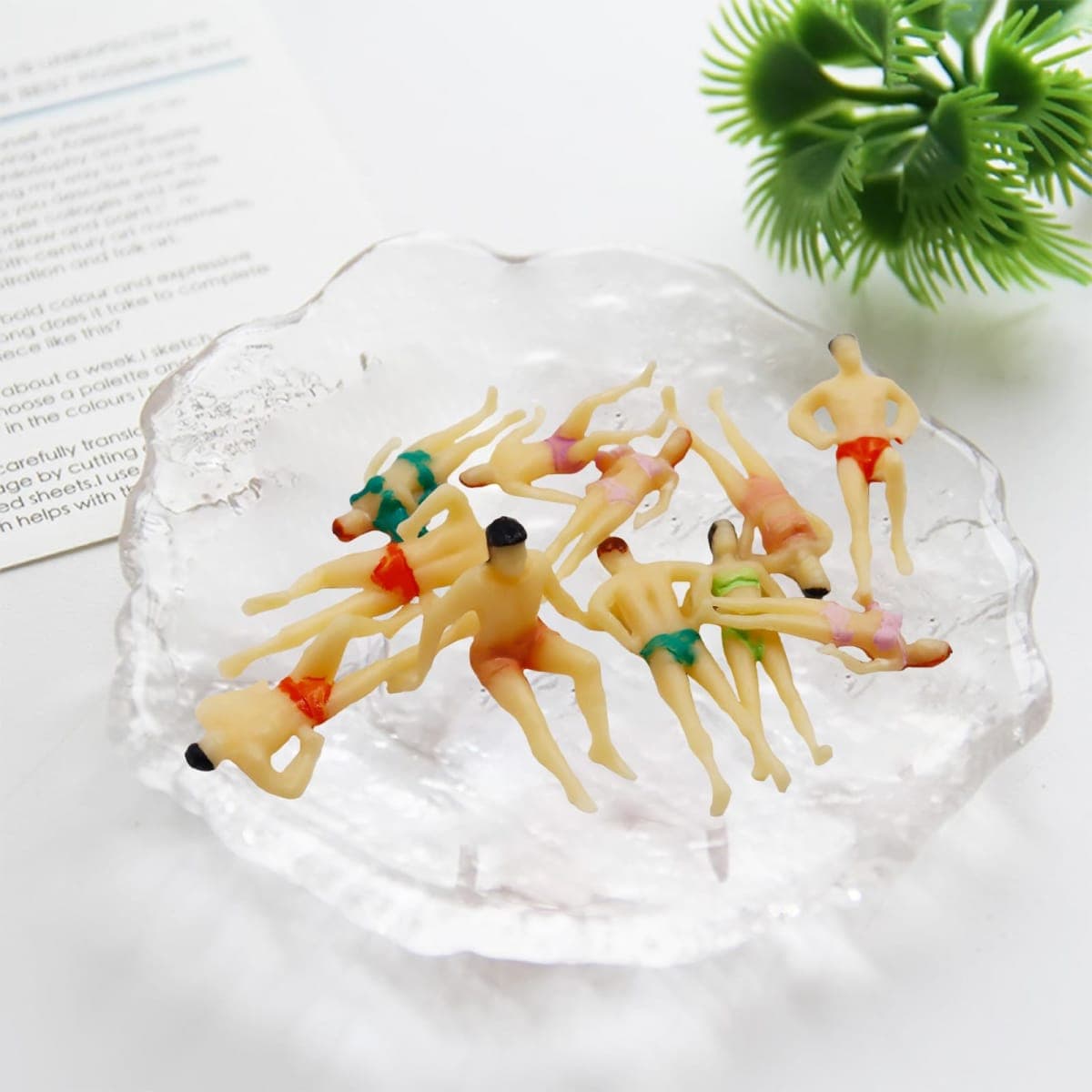 Hiawbon 30 pcs 1:75 Scale Mini Painted People Model Beach Swimsuits Figurines Miniature People Model thumbnail 4