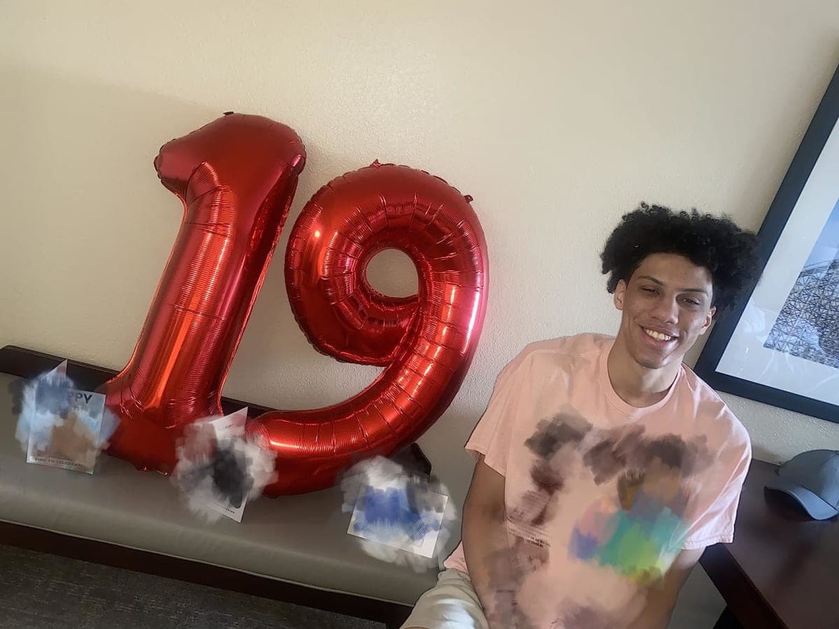 9 Balloon Numbers Party Decorations, 40In Red Balloons for Birthday thumbnail 4