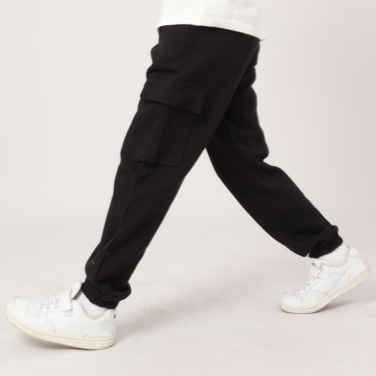 Girls Cargo Pants Unisex Kids Casual Joggers Elastic Waist Cargo Sweatpants for Boys & Girls, Black, 9-10 Years thumbnail 4
