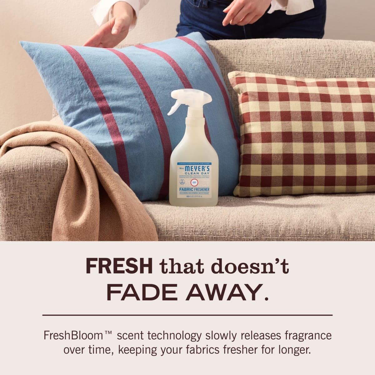 MRS. MEYER'S CLEAN DAY Fabric Freshener, Linen Scent, 20 Ounce Bottle thumbnail 5