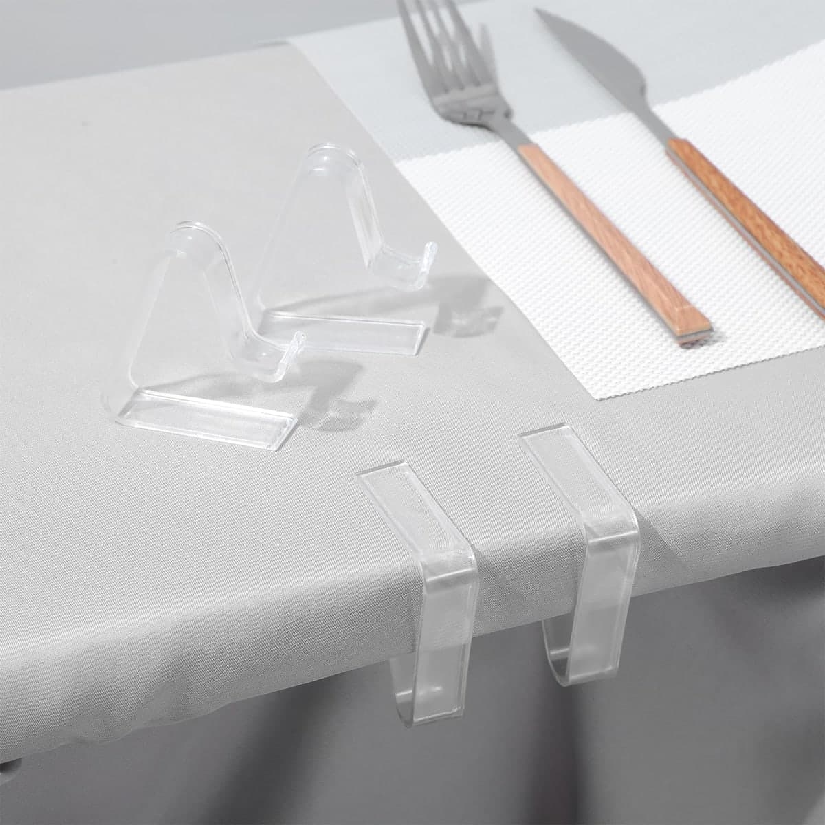 Pafeooui 72pcs Large Transparent Tablecloth Clips, PVC Windproof Table Cover Holder Clamps for Indoor Outdoor Picnic, Wedding, Party, Camping thumbnail 4
