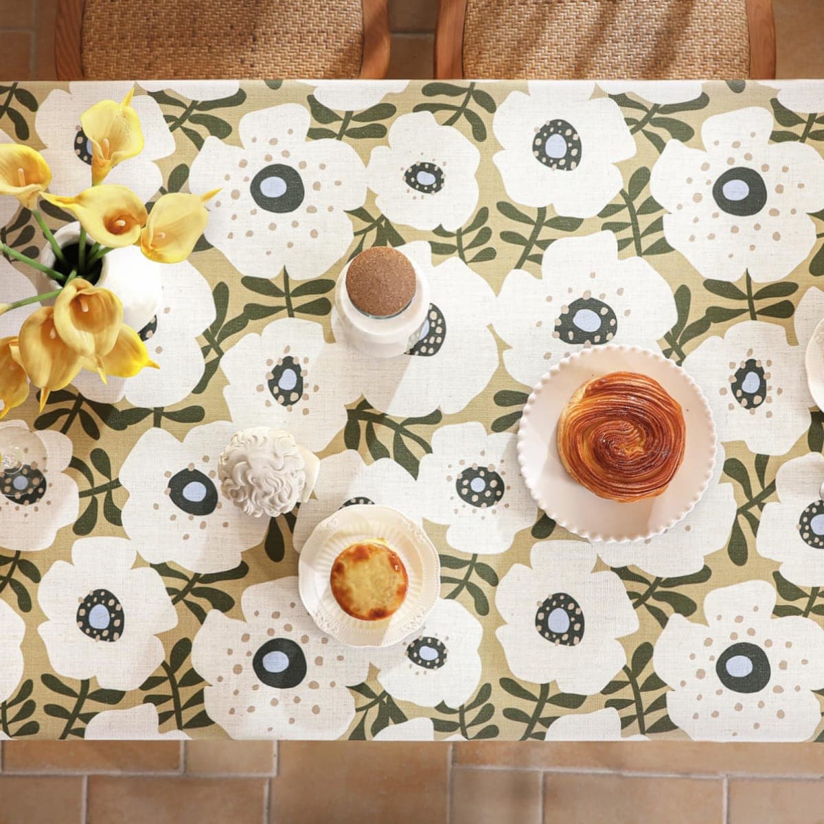 bilin gaier Designer French Linen Tablecloth Rectangular,94"x63"-Hidaka thumbnail 4