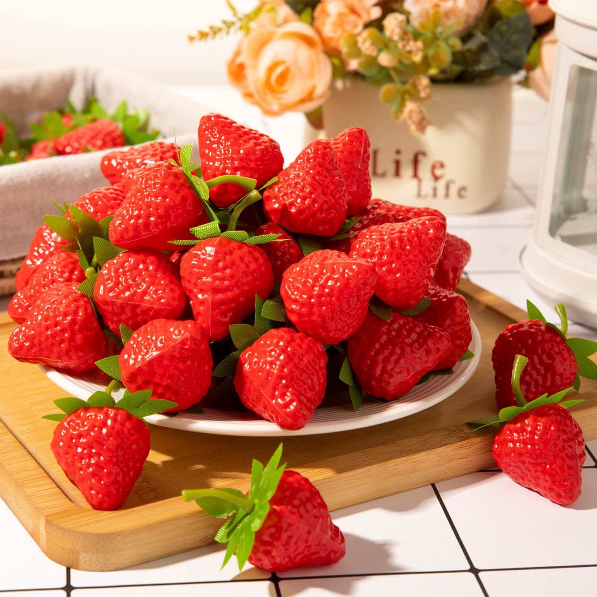 CLESDF 25Pcs Fake Strawberry, Artificial Lifelike Plastic Strawberries thumbnail 2