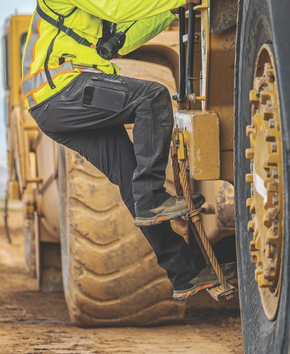 TRUEWERK Men's T2 WerkPant - Three-Season Work Pants, 4-Way Stretch, Black, 38W x 36L thumbnail 3