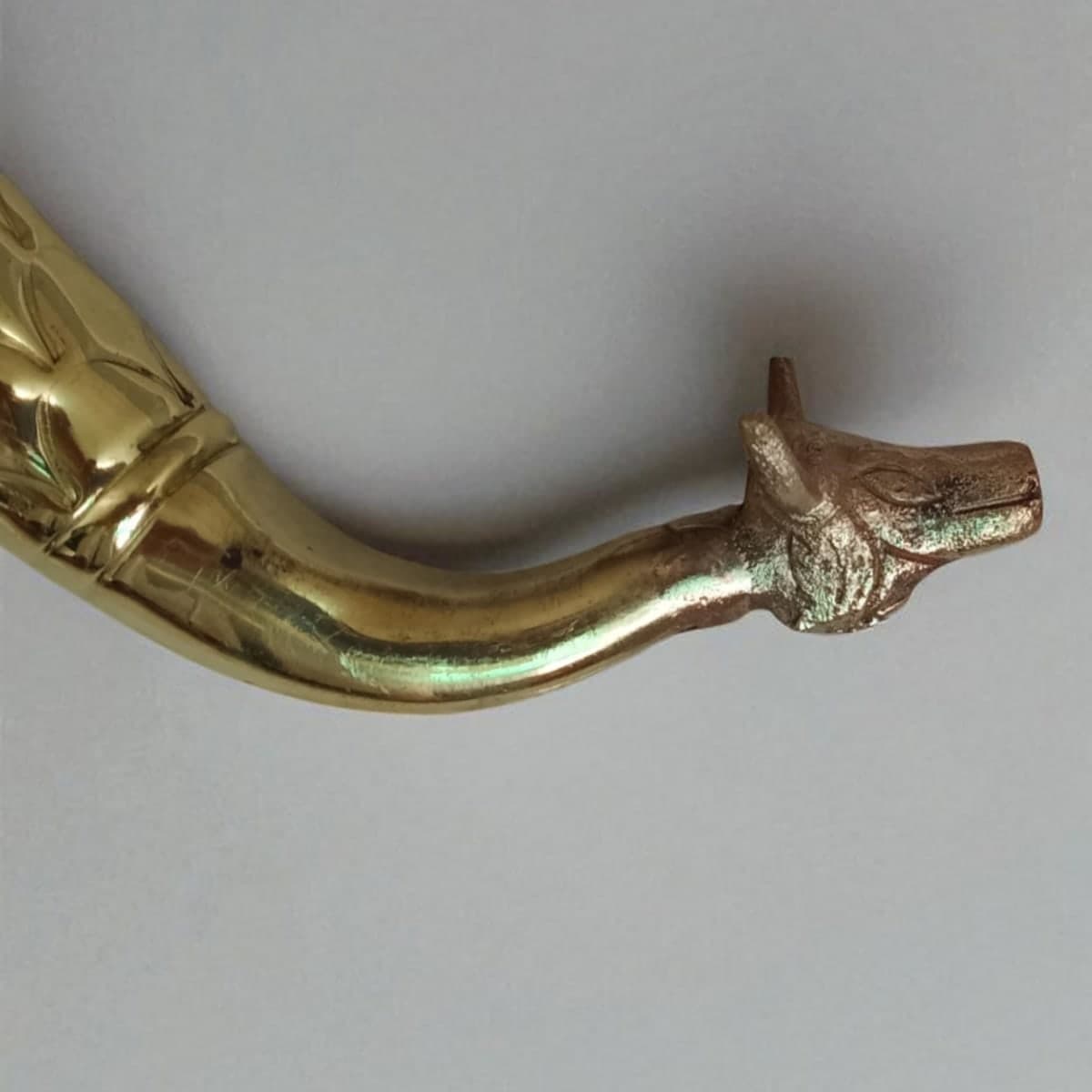 Shiv Rudra Abhishek Pot - Ritual Vessel for Abisekha of God Idols – The God in Brass Vintage Gaumukhi Shringi Brass thumbnail 2