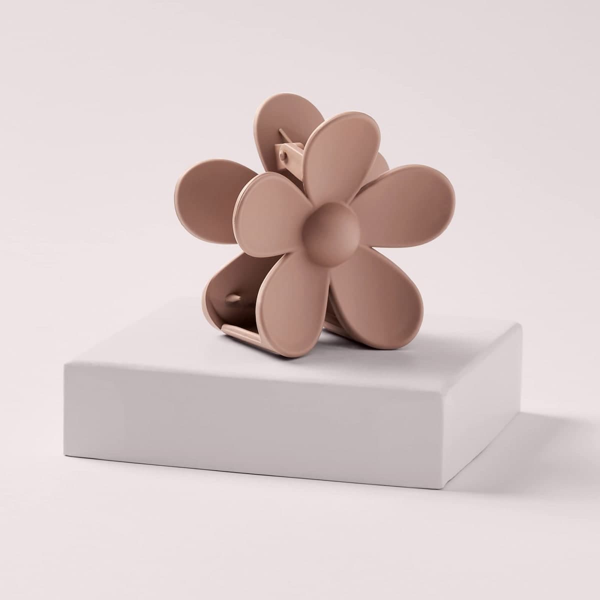 Secret Garden Clip - Large Flower Claw Clip in Champagne thumbnail 4