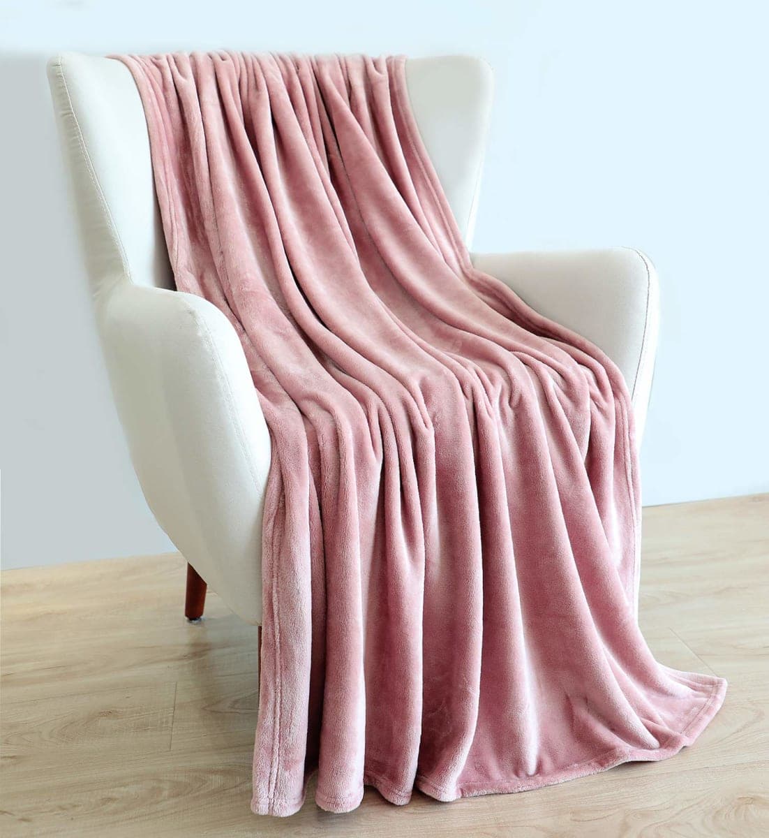 TASTHROW - Large Flannel Fleece Throw Blanket, 50 x 70 Inches, Cozy Lightweight Thick Blanket for All Seasons, Suitable for Women, Men and Kids (Pink) thumbnail 3