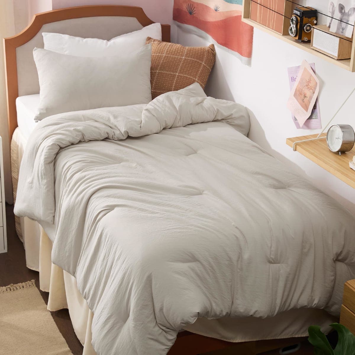 Bedsure King Comforter Set Prewashed Soft Bedding 3Pcs Muted Linen 104"x90" — image 1