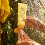 Sun Bum Revitalizing Hair Mask: Coconut oil, banana, sunflower seed oil & quinoa protein for soft, healthy hair.