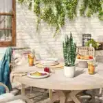 Tabletop Arrangement