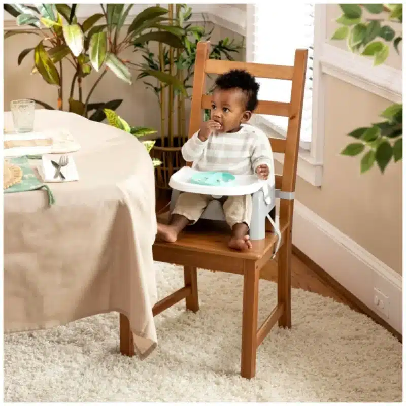 Summer Infant baby gear close-up detail Summer Infant lightweight design for everyday use Summer Infant safe and comfortable fit for infants Summer Infant durable materials and easy care Summer Infant family-friendly baby essentials