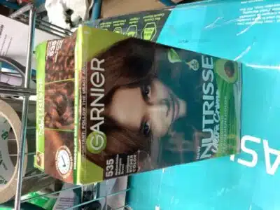 Garnier Nutrisse Nourishing Hair Color Creme, 535 Medium Gold Mahogany Brown (Packaging May Vary)