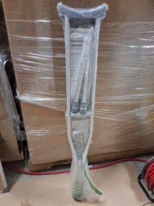 Bios Thermor aluminum crutches in adult medium size, 2 count offering support and comfort