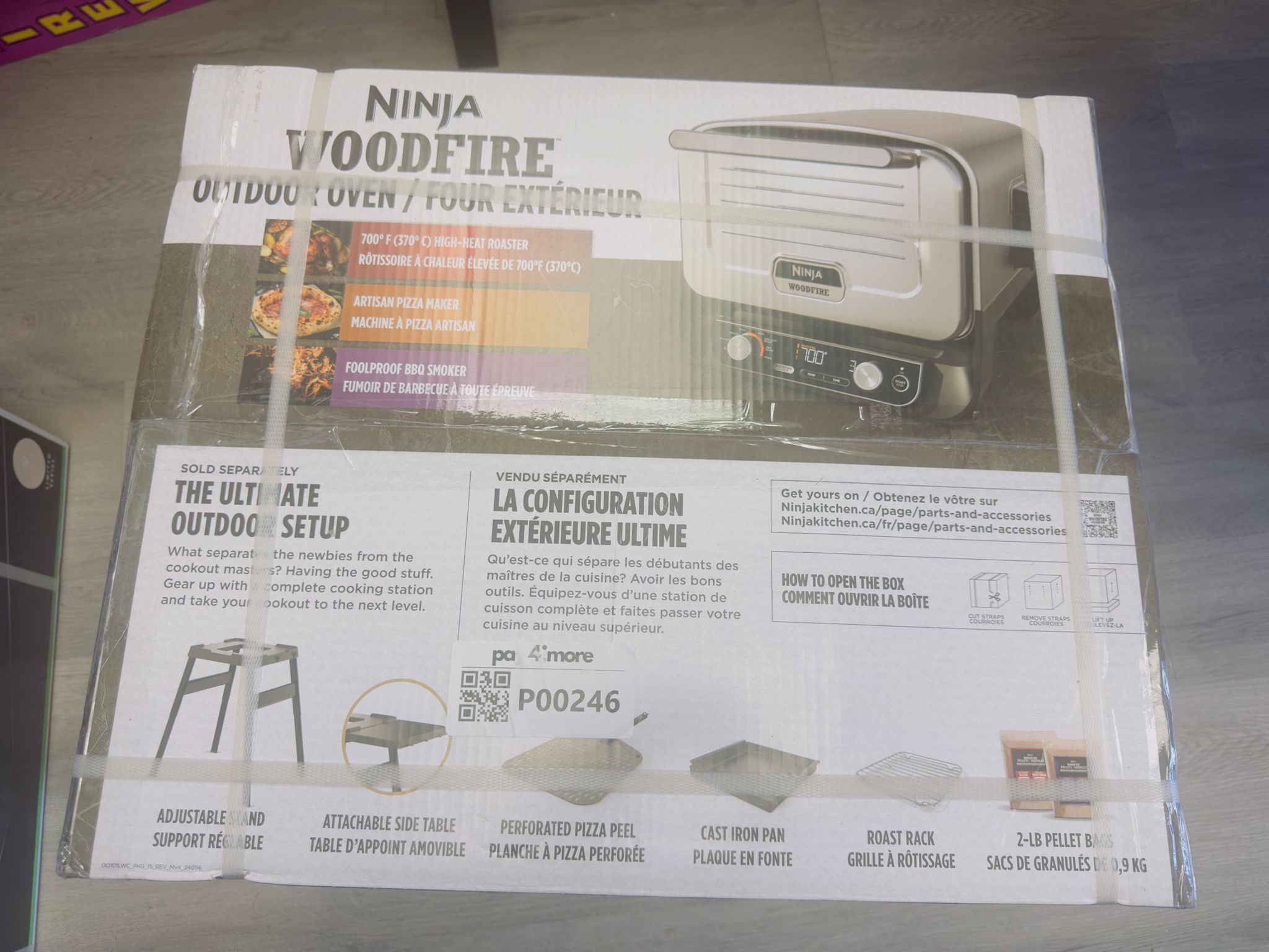 Ninja outdoor oven in grey with woodfire technology