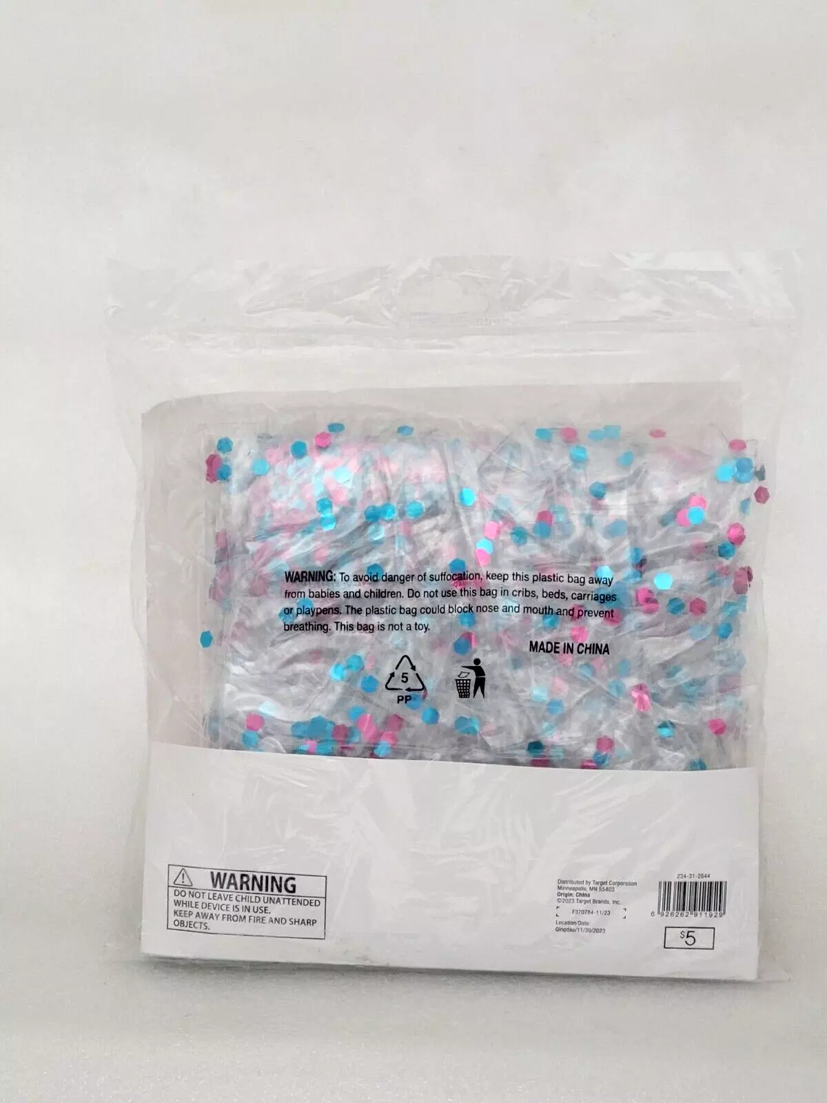 Inflatable inflatable glitter chair in multicolored glitter finish