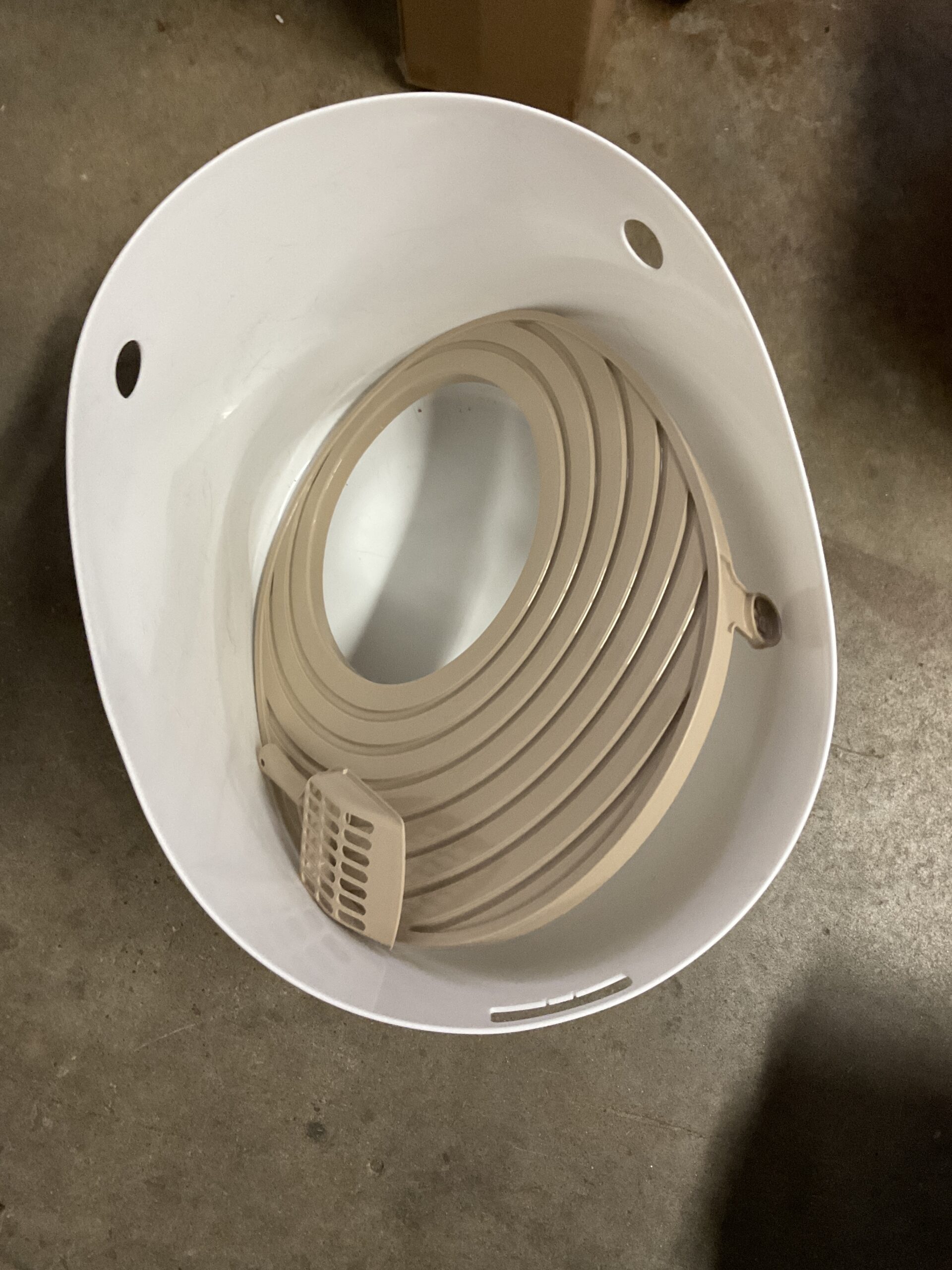 Iris top entry cat litter box in white beige finish