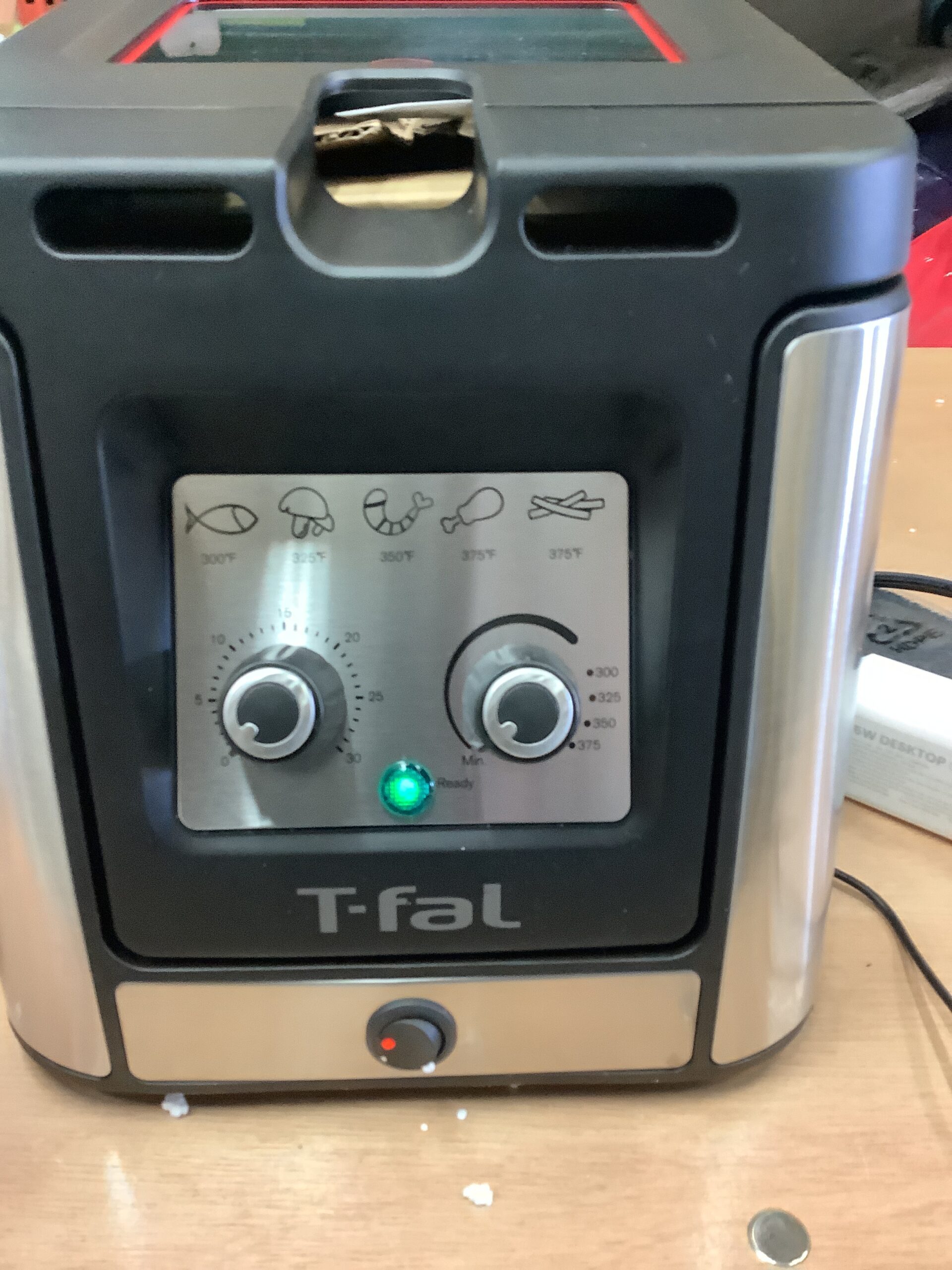 T-Fal odorless deep fryer in stainless steel silver finish