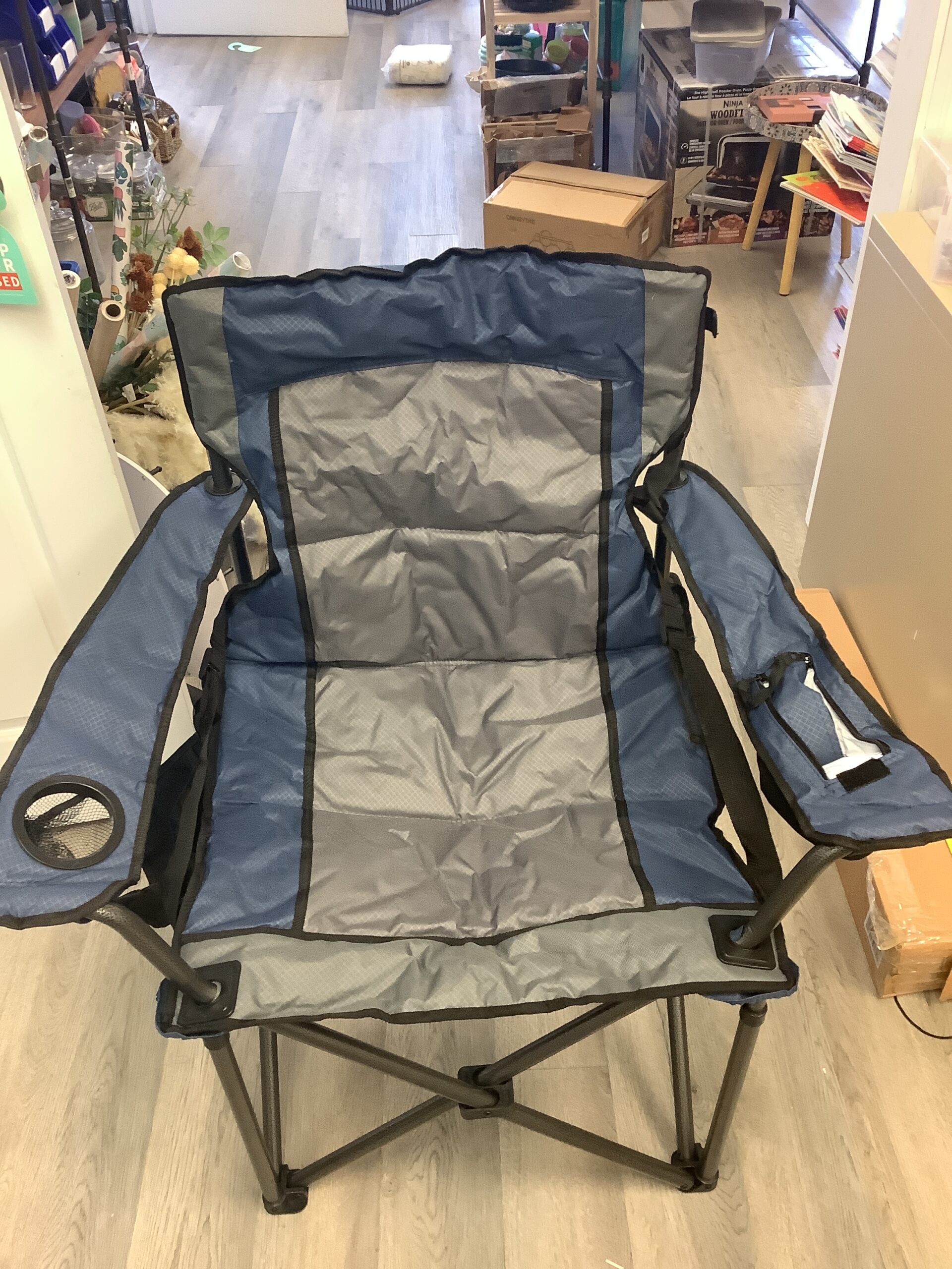 Songmics oversized lumbar support camping chair in harbor blue with padded seat