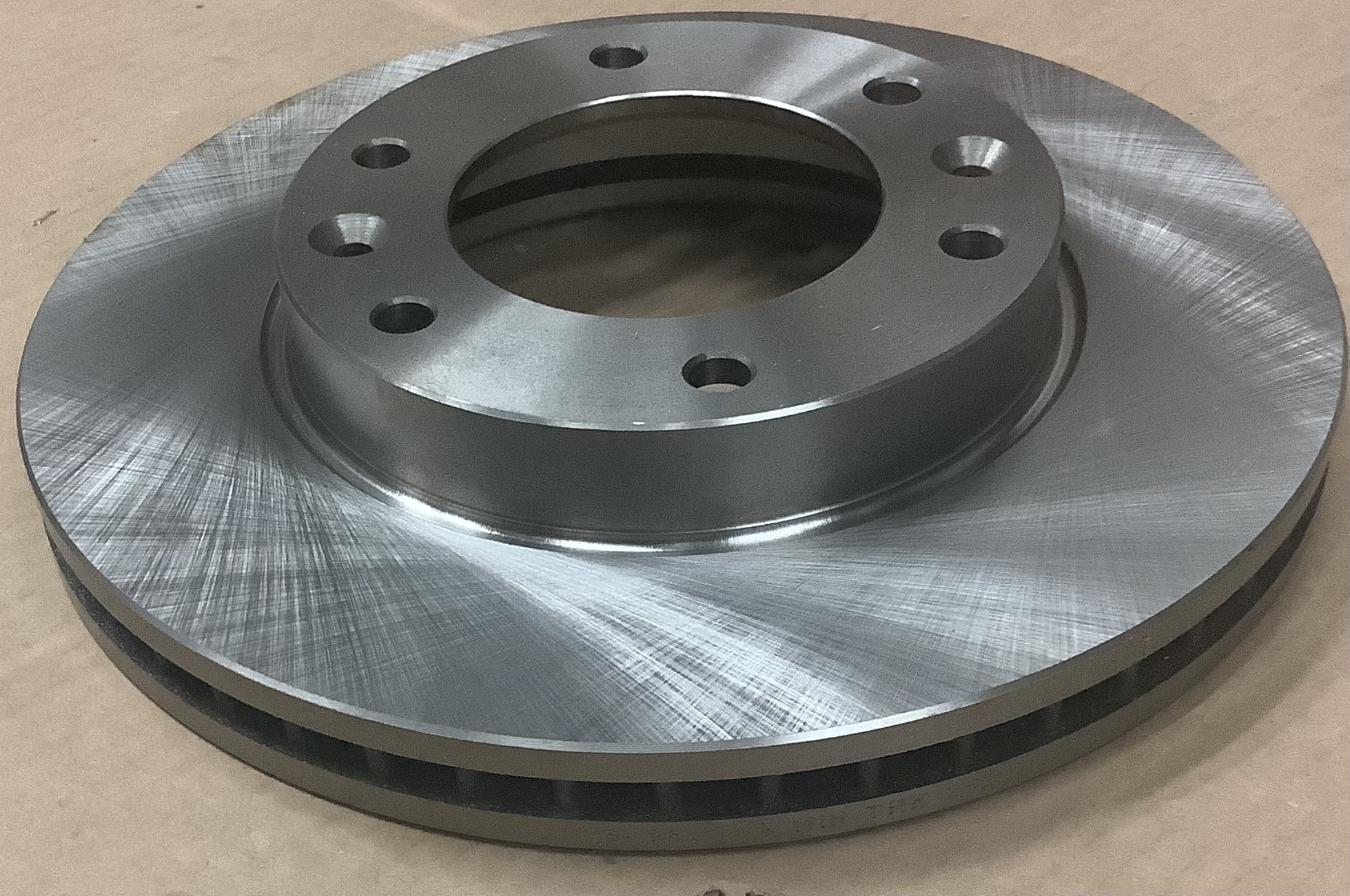 Land Cruiser front disc brake rotor in durable vented design