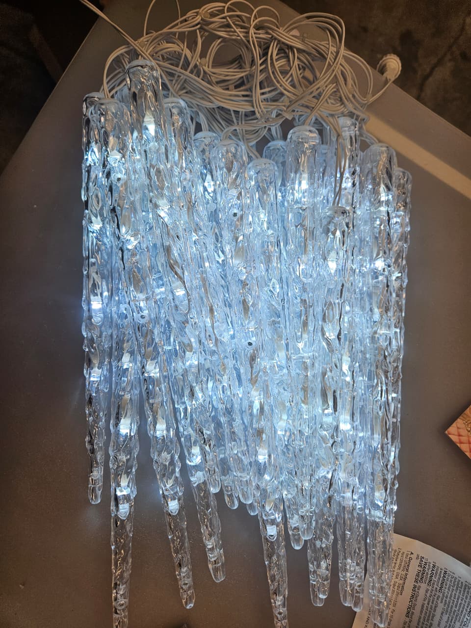 Brightown icicle lights outdoor in cool white with remote control