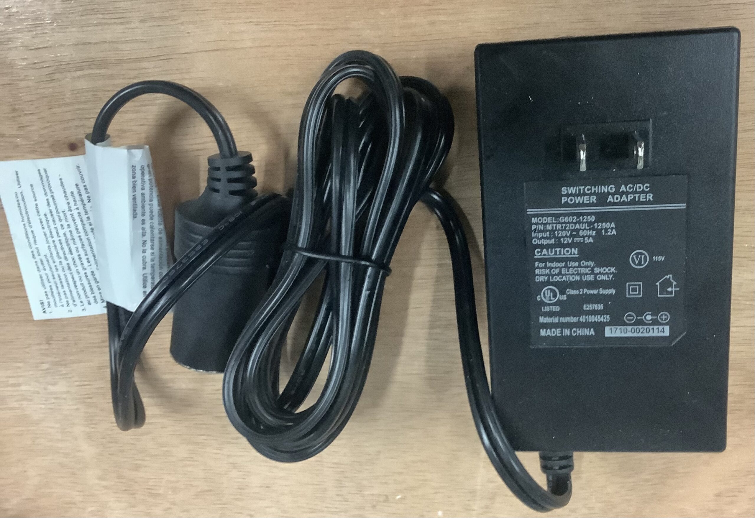Coleman power supply adapter in black for coolers