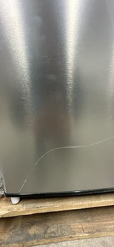 Vissani top freezer refrigerator in stainless steel finish